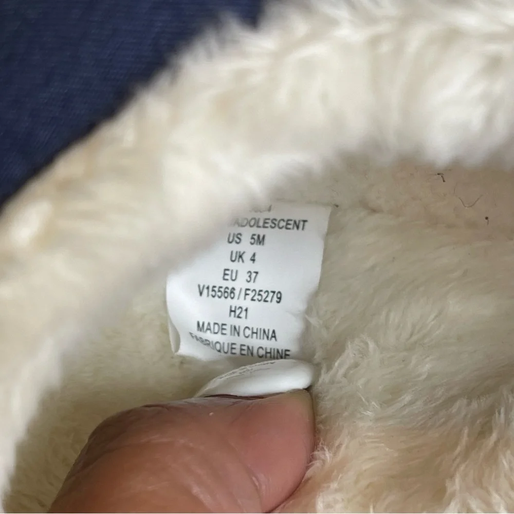 Land’s End Slippers Navy Sherpa Lining With Soles